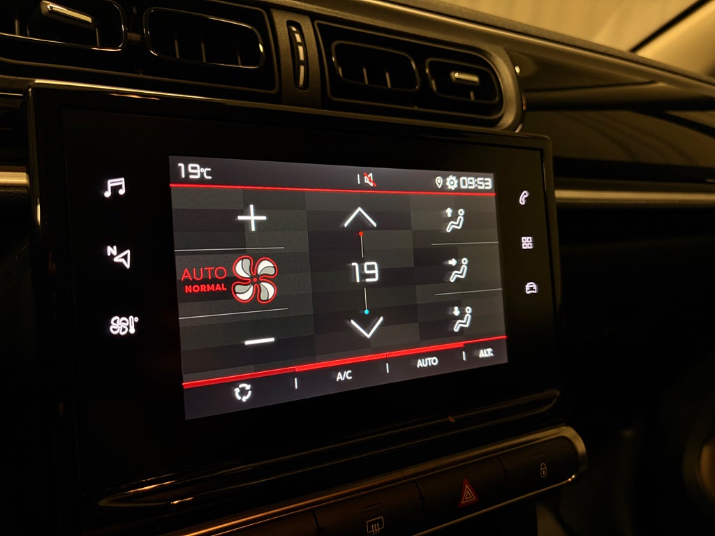 Car Image car-83819-65b7581f2f0072f9370f61ec8e7c0952