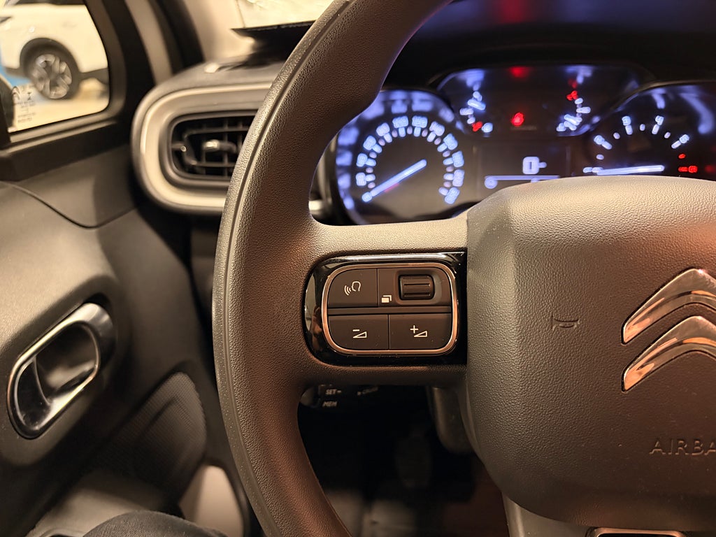 Car Image car-83819-722e6cbcb6125c64f12db7a954ed5823
