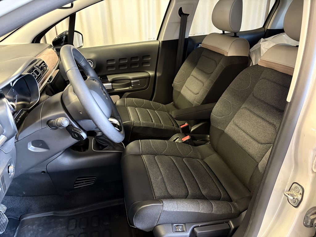 Car Image car-83835-2ae0cec80a9def6fa737b1d8650a78b4