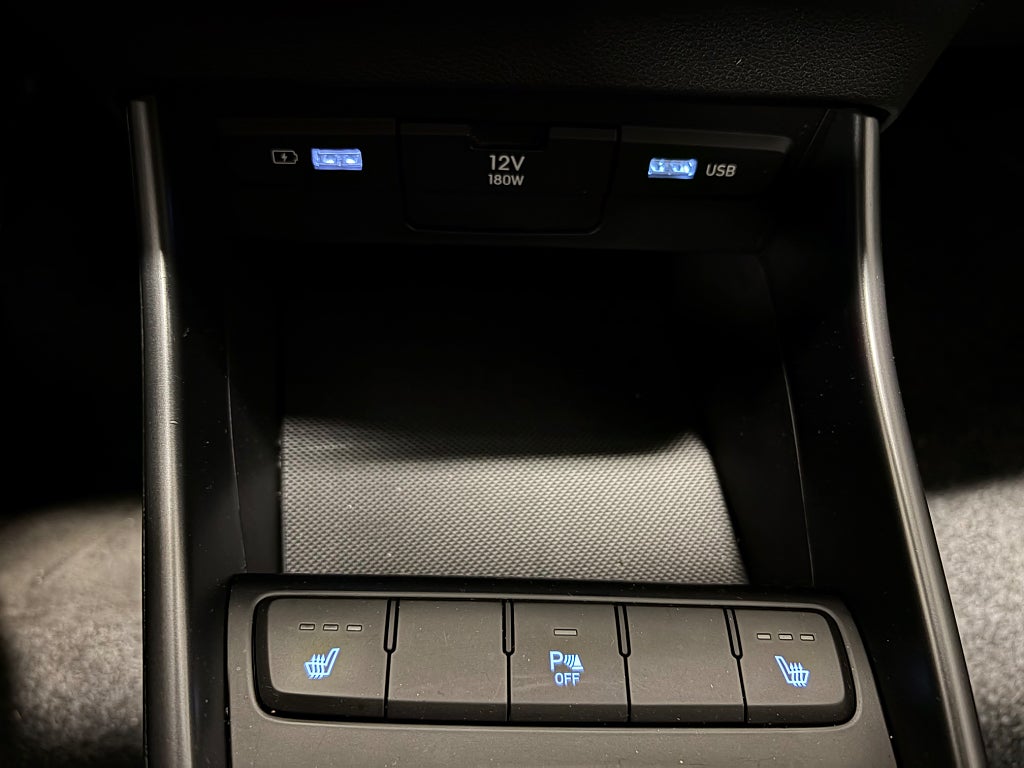 Car Image car-83856-b103c5f50a592f8428ad71cc02dd9dbb