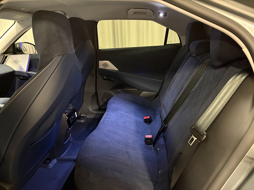 Car Image car-83911-902c8aa0fb77e64d525f6721417ecf06