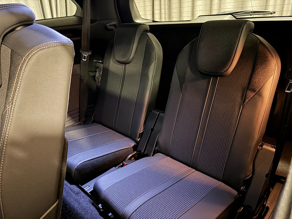 Car Image car-83934-4183df58e6c675738a444f29e0741733