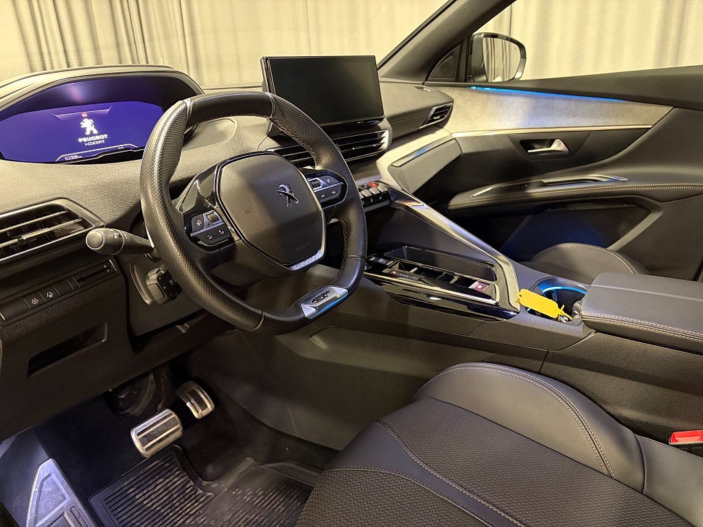 Car Image car-83934-e70524f2ac3ae6aeec786520e595d6d8
