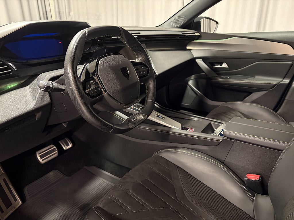 Car Image car-84008-8af28fda57c22a4f307f04db68106164