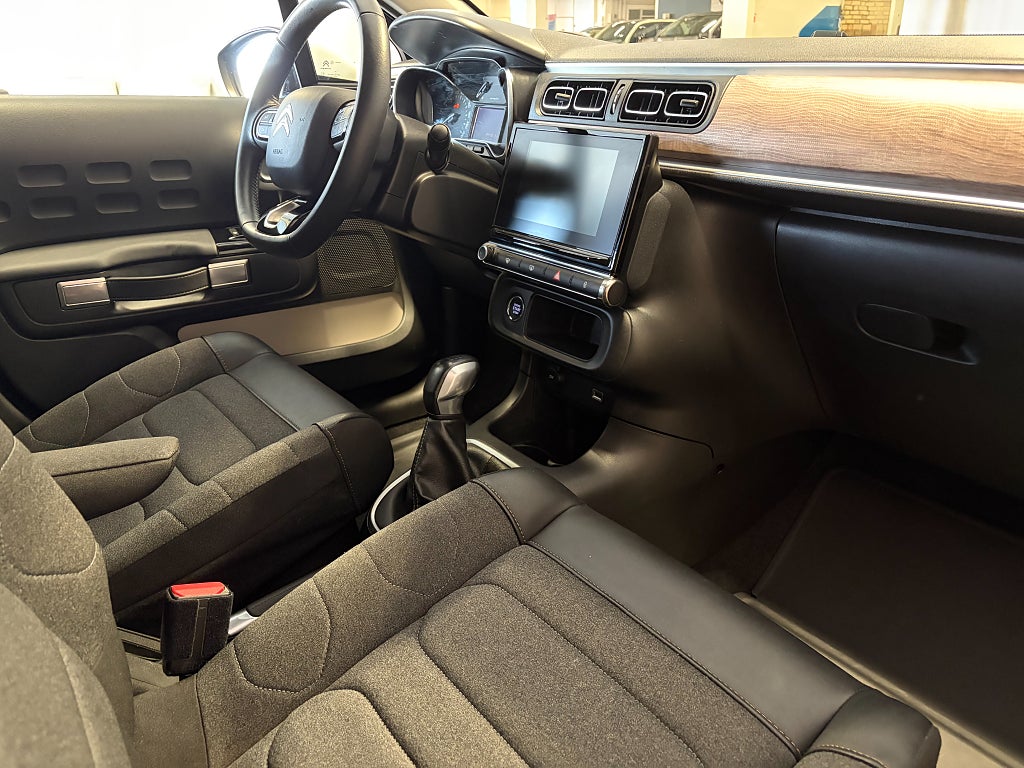 Car Image car-84022-14f2ae9cbb70deebd8148efe7c98877b
