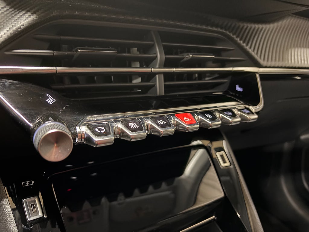 Car Image car-84103-9770787ff71e64f1f987df16487ebd45