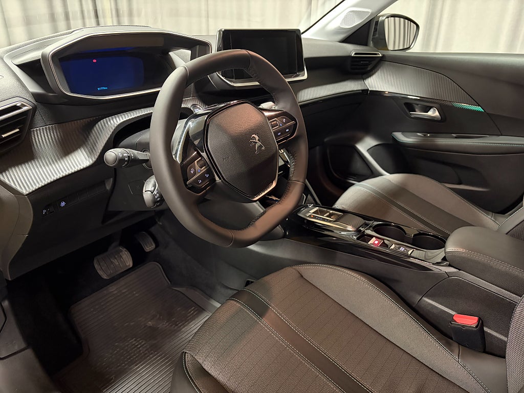 Car Image car-84131-3381cb069e58b7a60c61a687e613d897