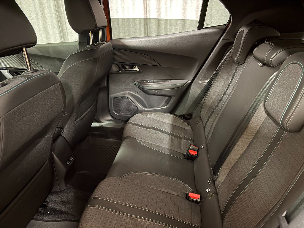 Car Image car-84148-b392836cf300252ae46a5f330cc4de89