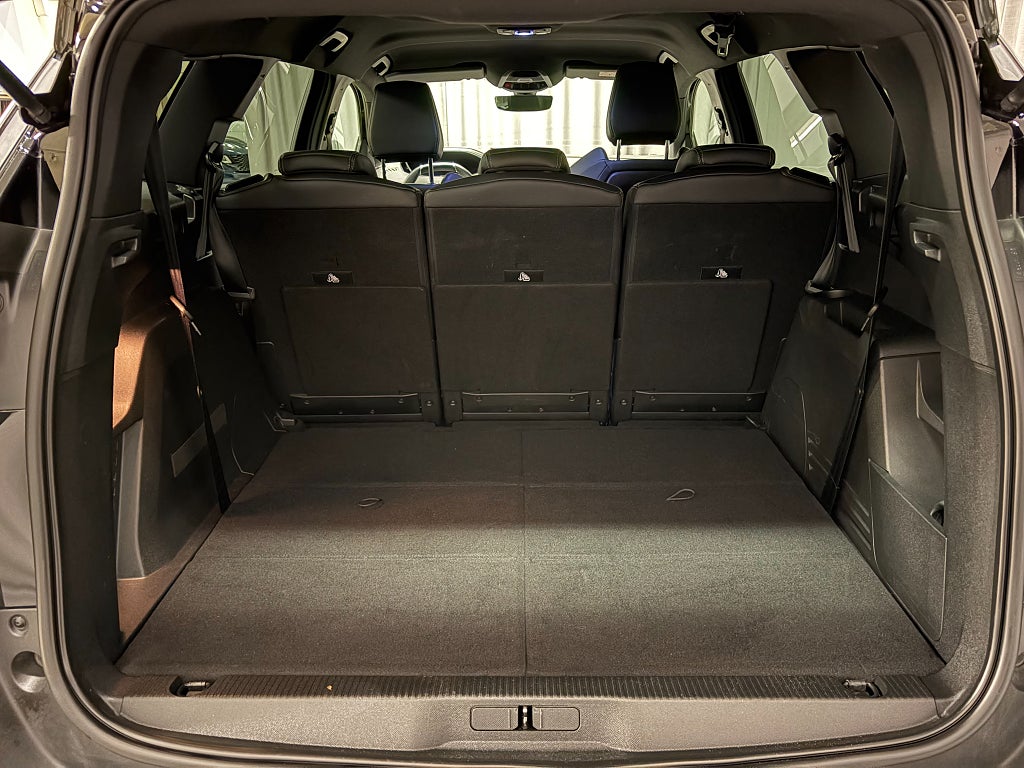 Car Image car-84165-22703bcb35190a85ef947e3afa491729