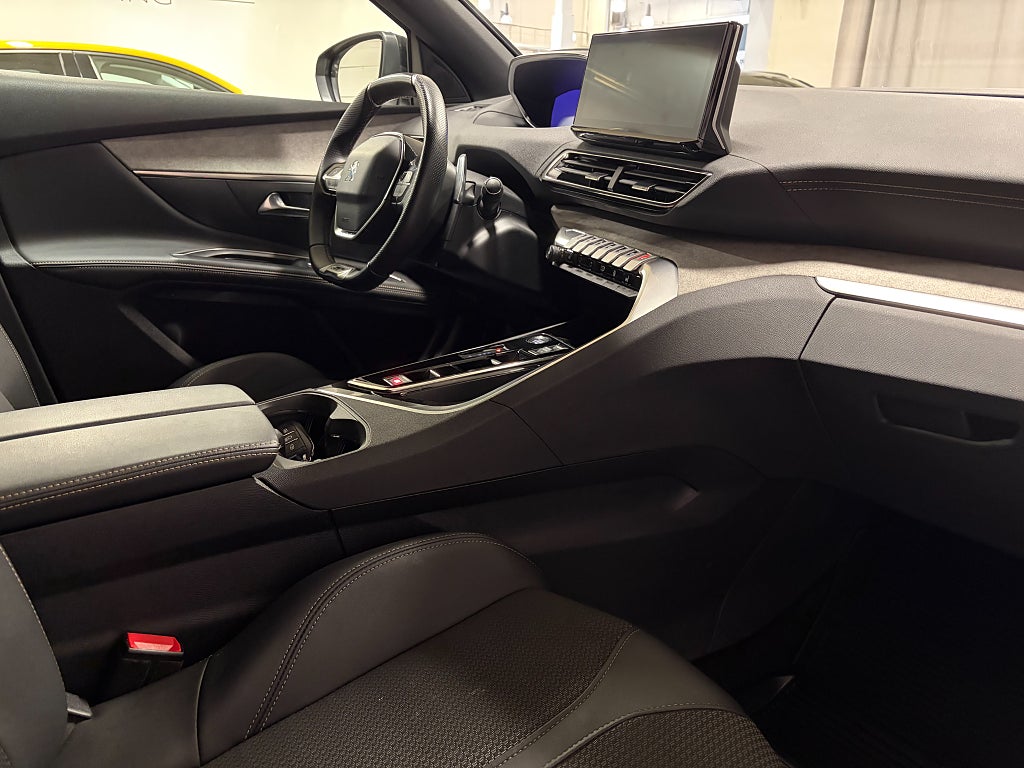 Car Image car-84165-a76ca727733fee3faf202c88a2182e2a