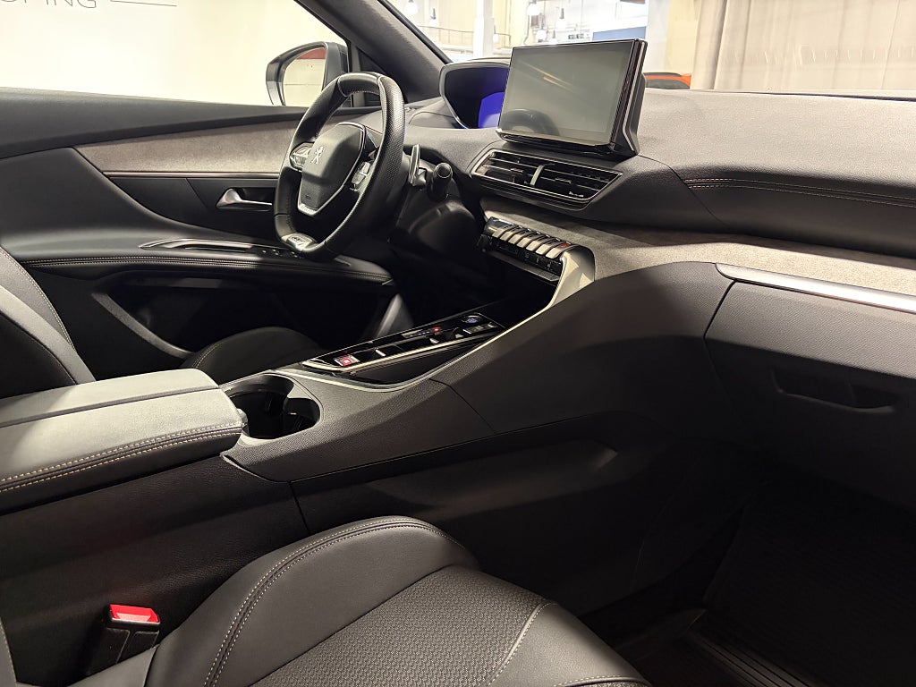 Car Image car-84260-61a32ebc6cb92b5b8559924c207af3cb