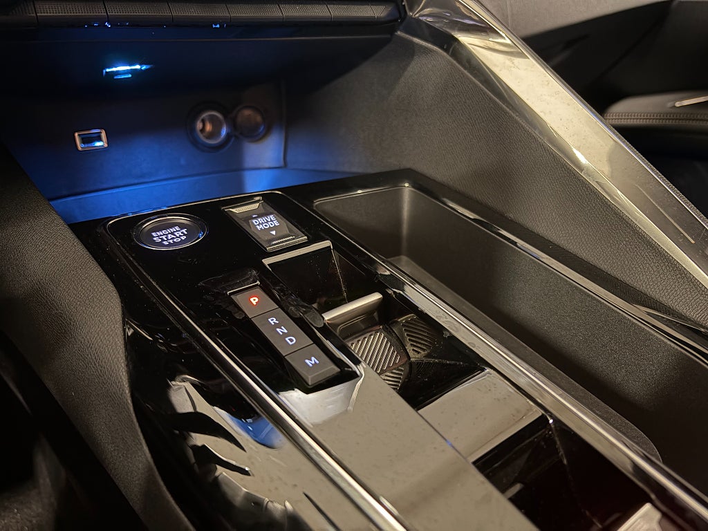 Car Image car-84260-7f00d1da4a8f69c1a37b1f6a050ec76e