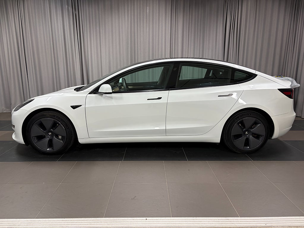 Car Image car-84276-11a837d7f403b6cadc8987456c066638