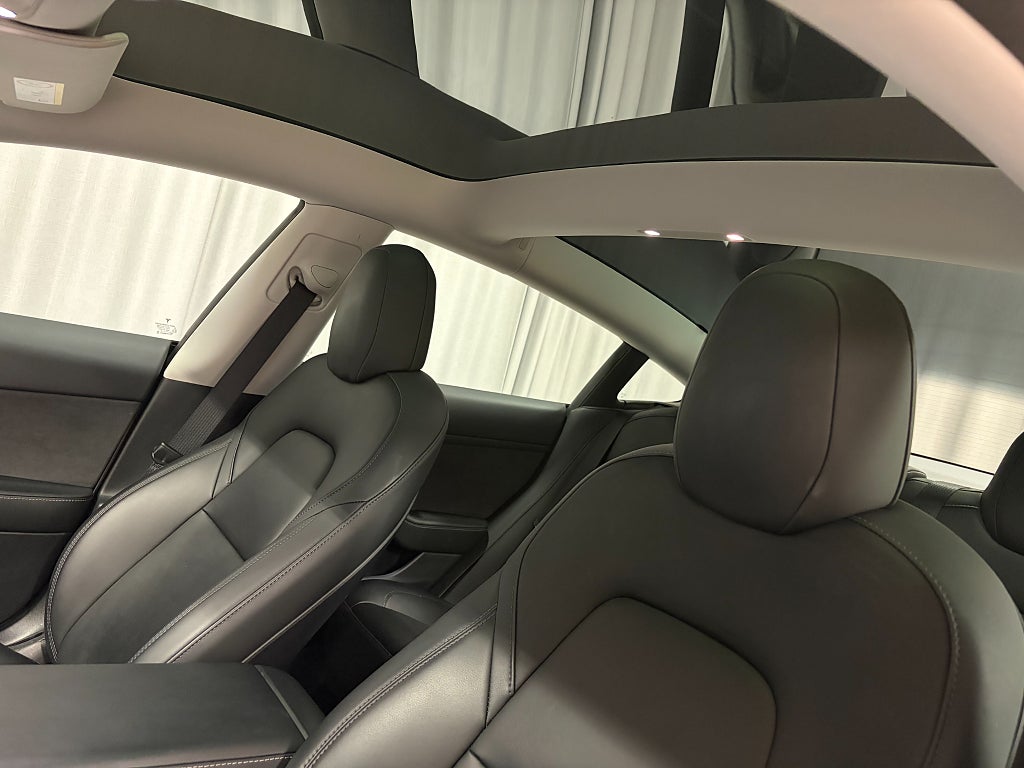 Car Image car-84276-32b8fef58c78c63fe4027049067bd06f