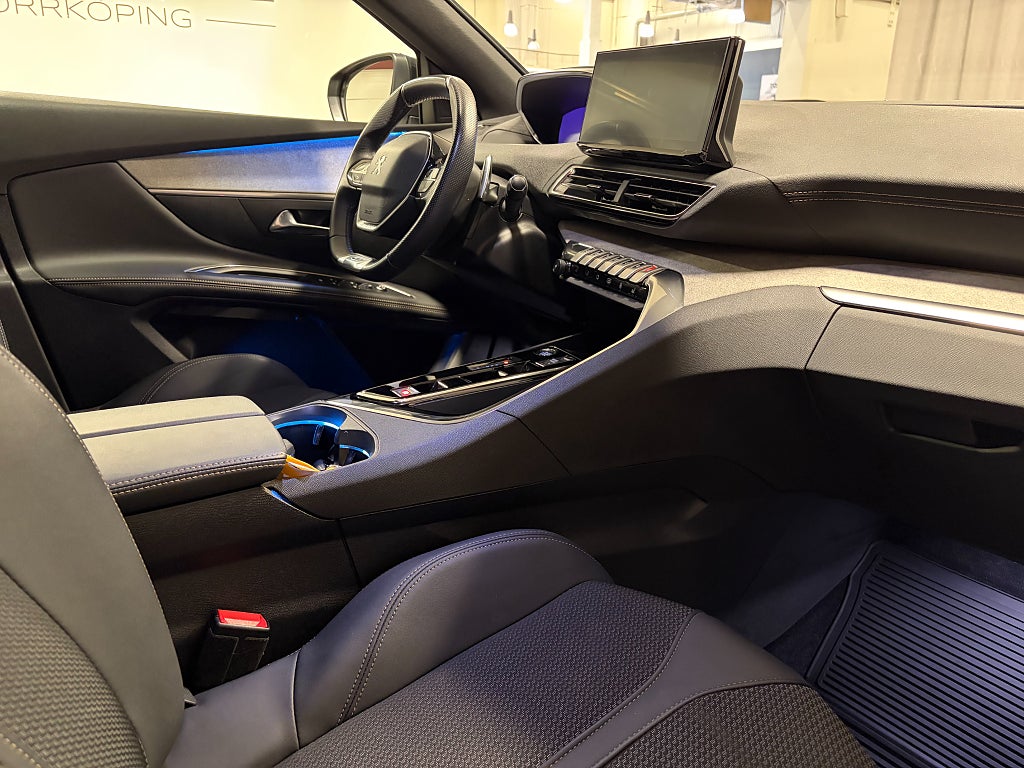 Car Image car-84299-81c1c0b30238d32e583329b8ba793359