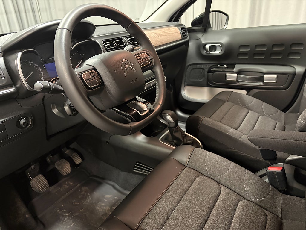 Car Image car-84317-74de08f64c34cf41e207eacb4d2ef70d