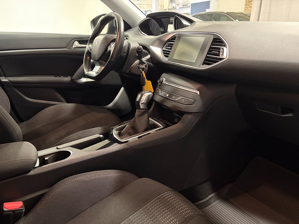 Car Image car-84456-8065b105b0a451114e3e38210e3c44ba