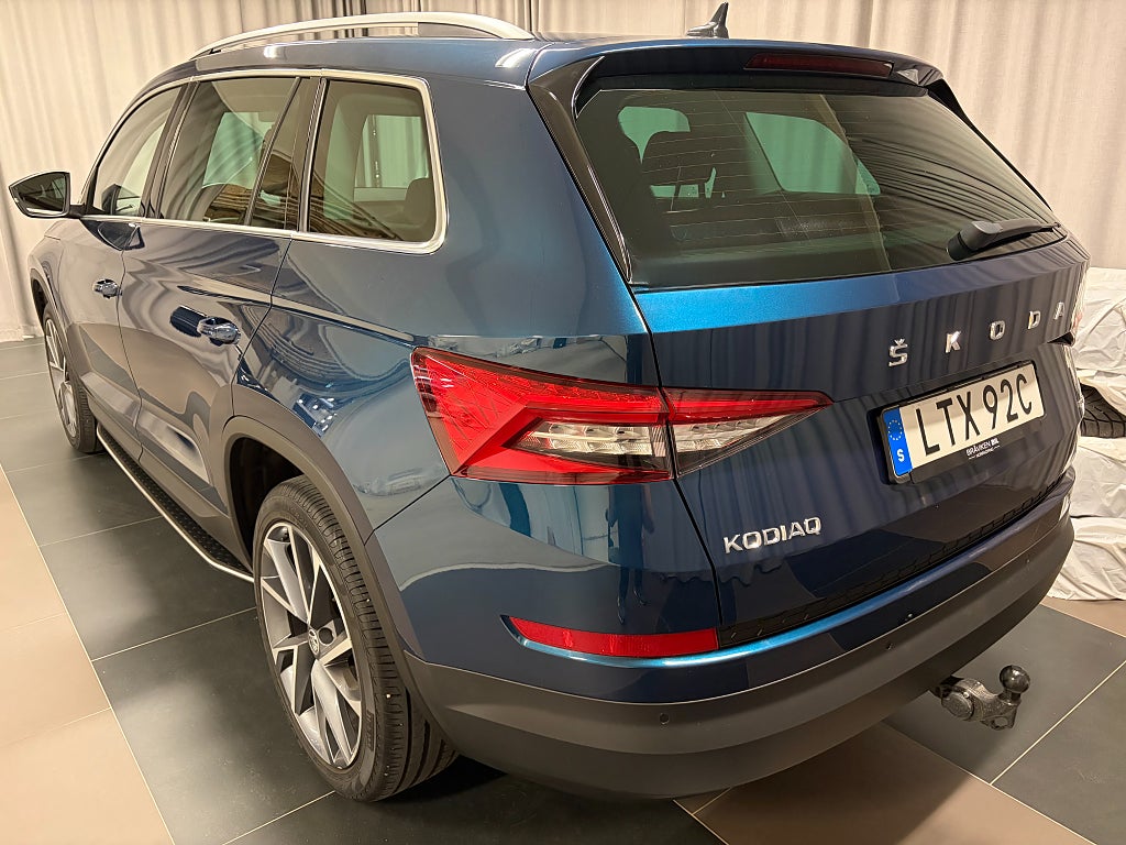 Car Image car-84493-e0e7efb165ea84df966117b21586316f