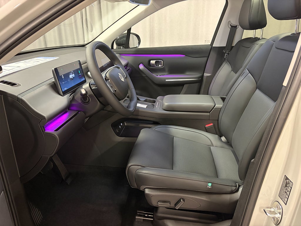 Car Image car-84574-7150f0fd65adb1f29d31fe850b278193
