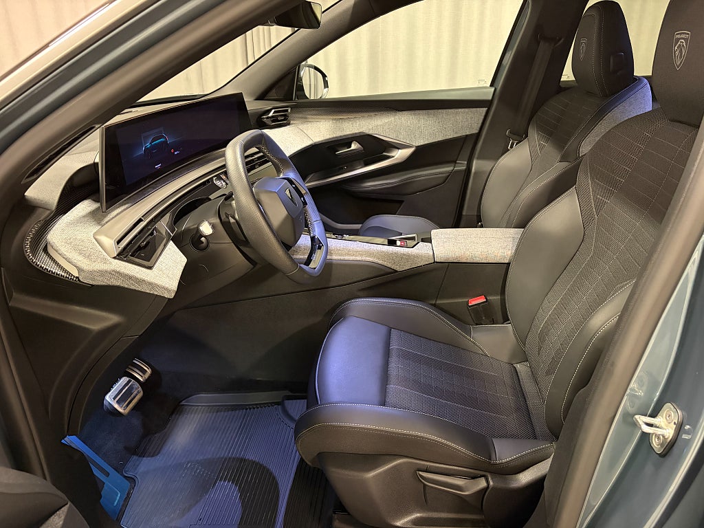Car Image car-84753-92068961ed08797388137f7b39444381