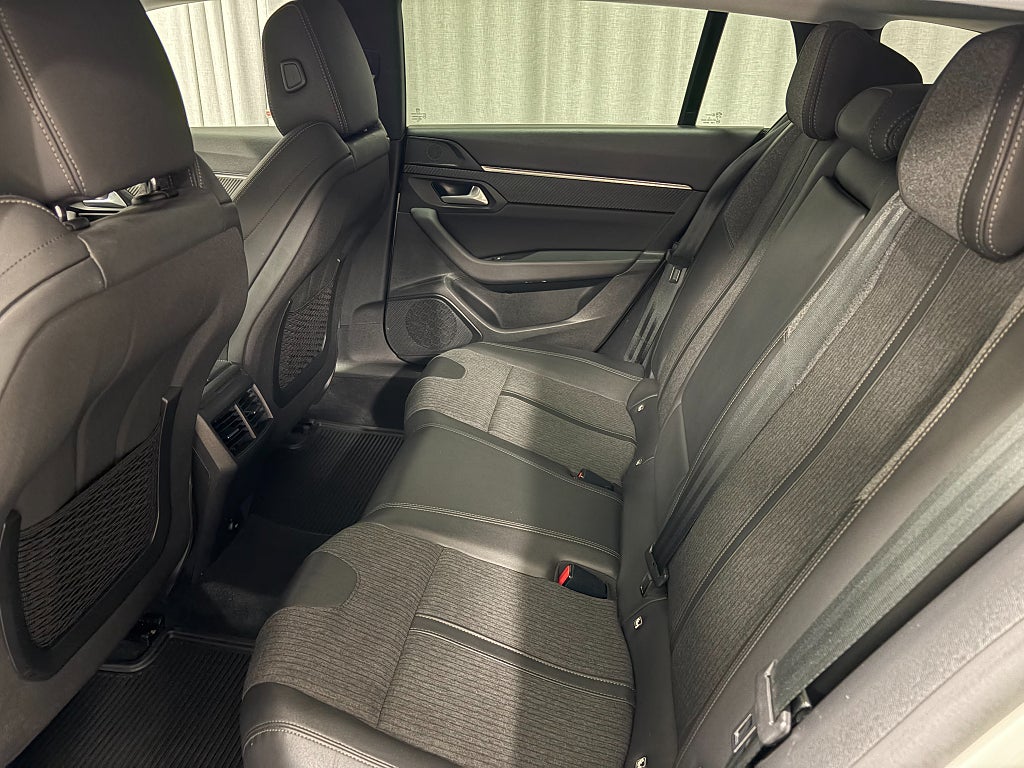 Car Image car-84851-de638bd2d96d6ca396053d71927b4a74