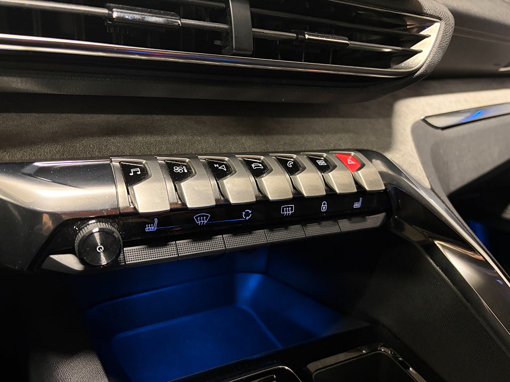 Car Image car-84993-001ce9cffa4a8d42d699af7f736b8617