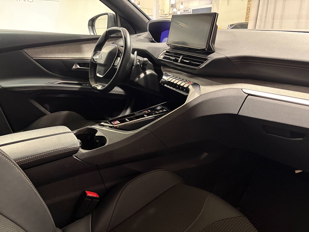 Car Image car-84993-68587eacf34141c18081ca7c09d5c2bc