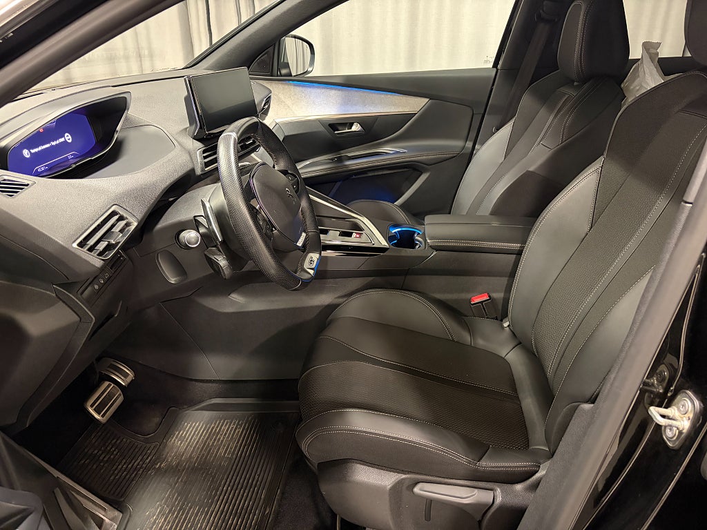 Car Image car-84993-fe592c0b8bb8eee43512cb6c7d6a1247