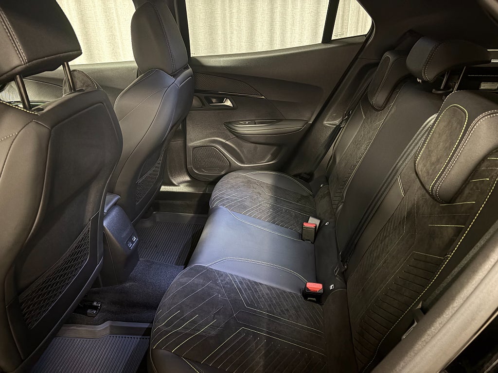 Car Image car-85065-b325b5240d67a690516bee4a59cffffa
