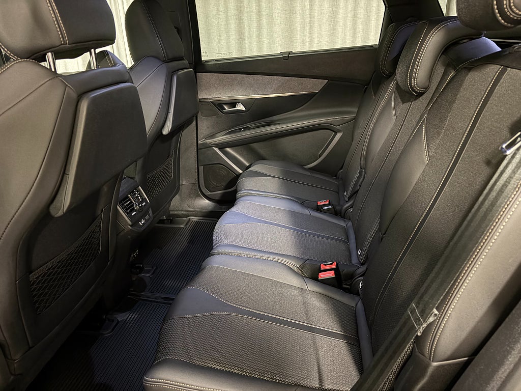 Car Image car-85336-eb1f738b9ce37017df55a71036fce6e2