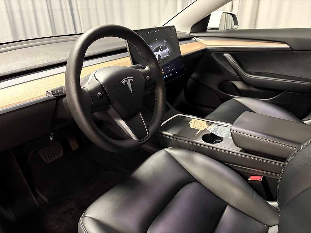 Car Image car-85445-e2b2d5da68e23bcdd010d84d8b032d9a
