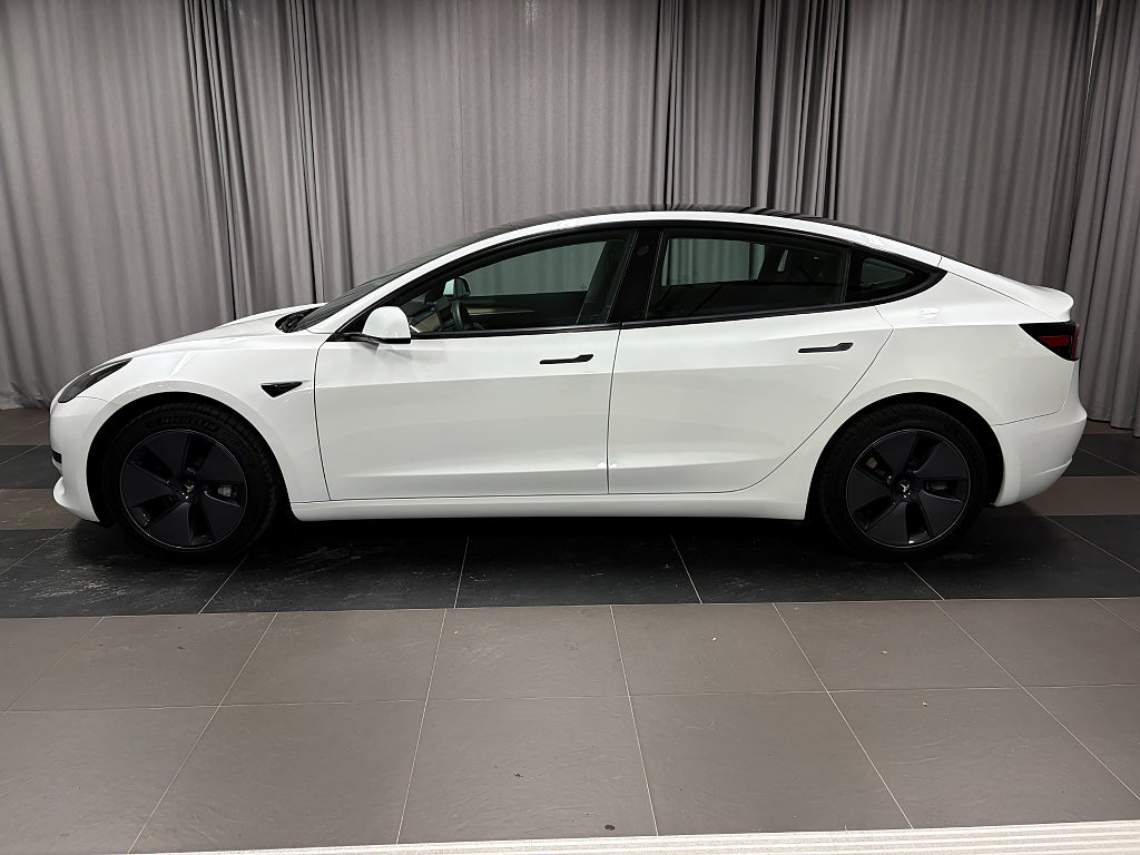 Car Image car-85574-28938058a02b477c7305f7a22ede68e9