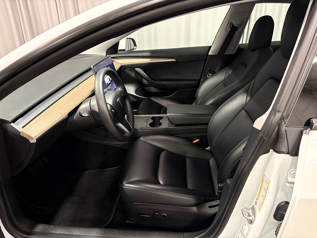 Car Image car-85574-7fb1cb4b15ddedb513140ed488c56c0f