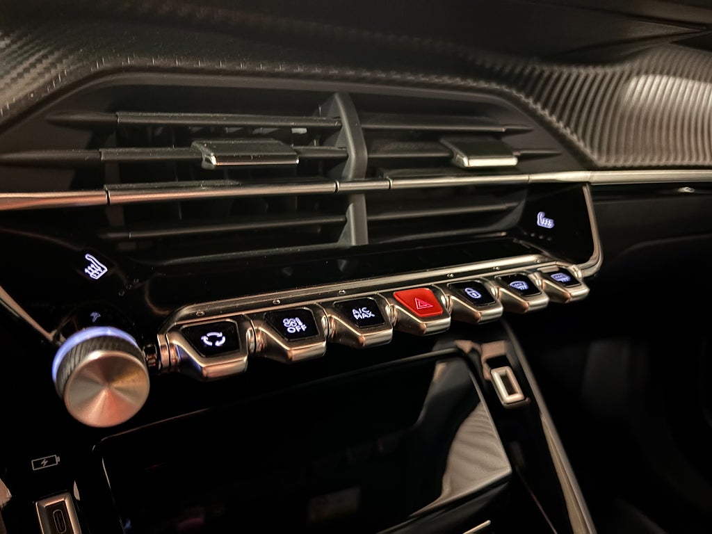 Car Image car-85633-f03551d5378a123b61e229227e8f7de0