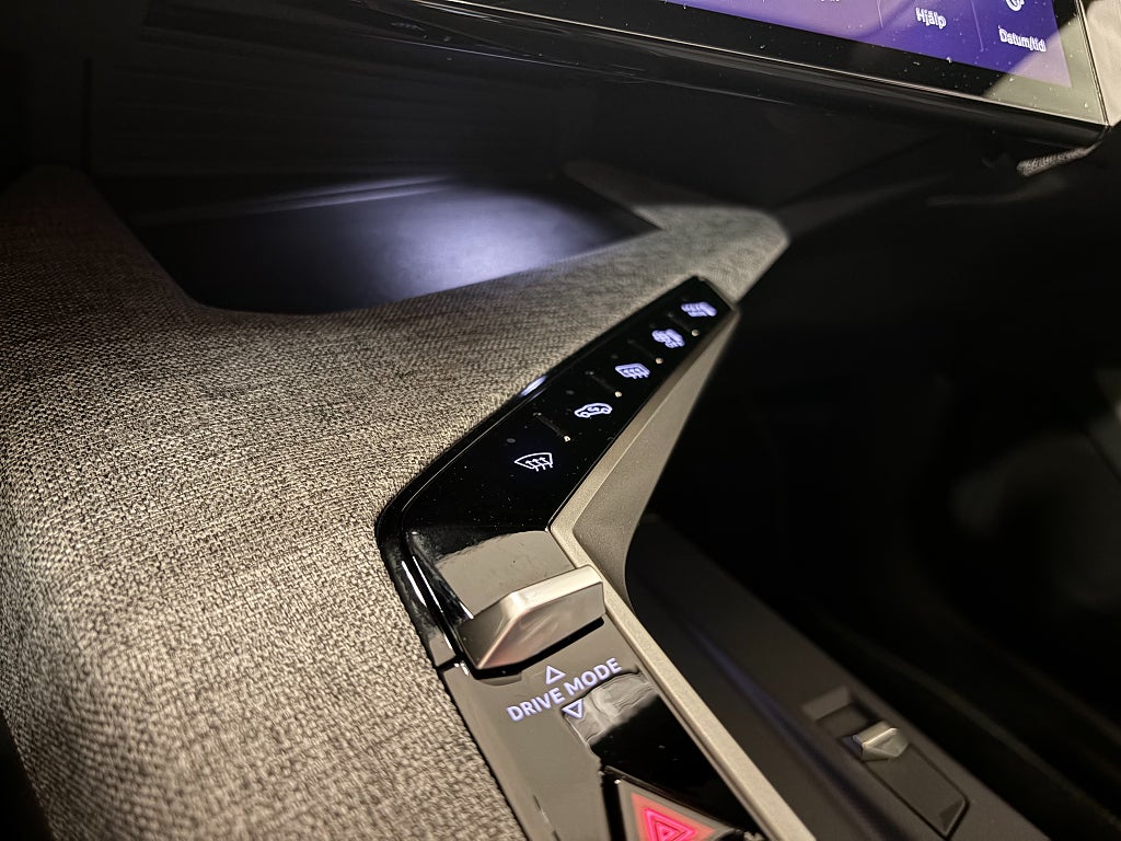 Car Image car-85649-6d59a6e6d02d5f78619d69710c3be833