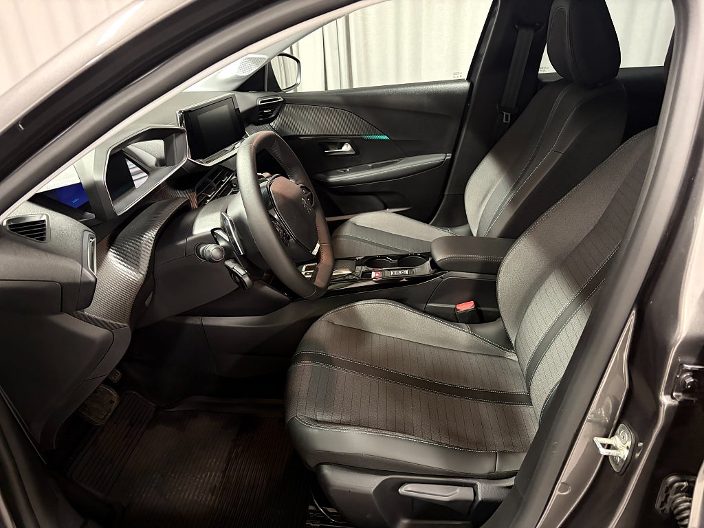 Car Image car-85677-2da0f884f5f70049f05989f280517fe6
