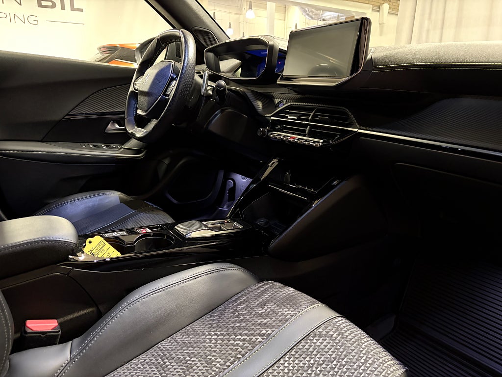 Car Image car-85699-169431a66e2597676cb02b8681ffe125