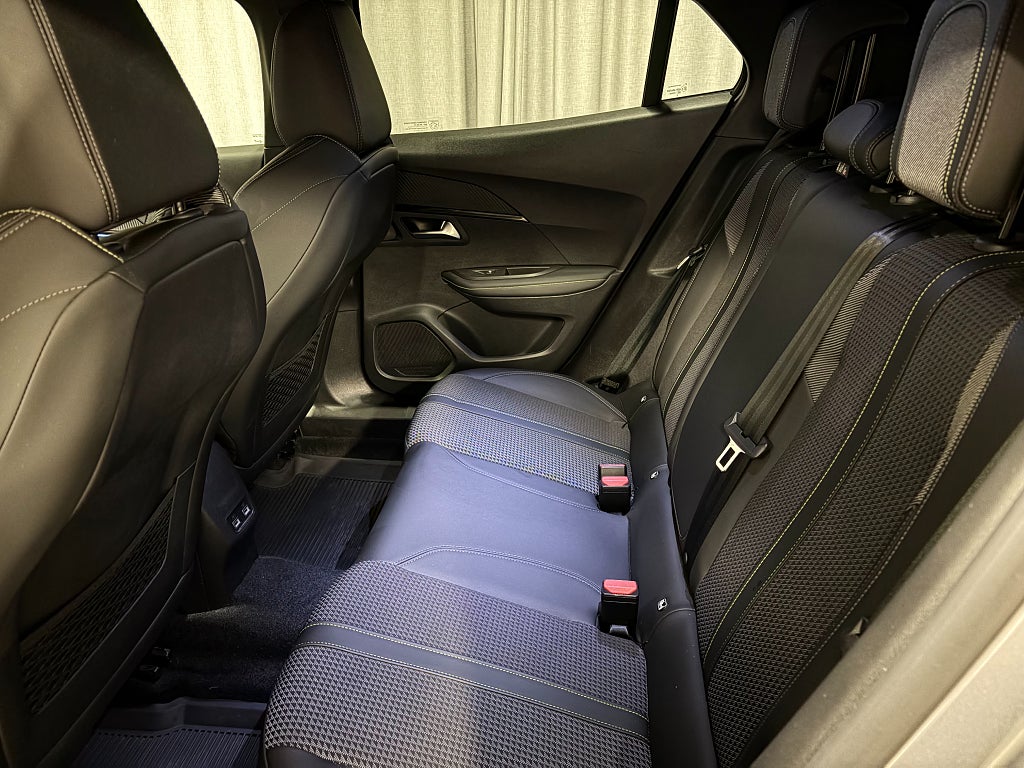 Car Image car-85699-4d43e24749d6c85129c30202d8a907aa