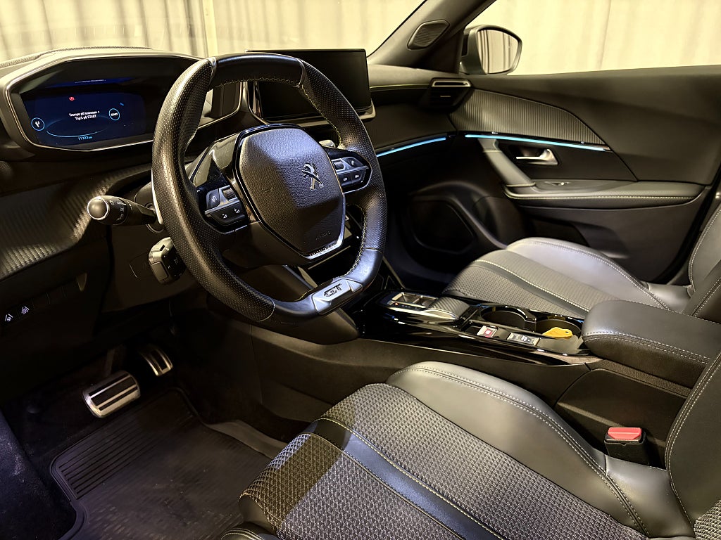 Car Image car-85699-c00e2385d22b735a332087e50f016592