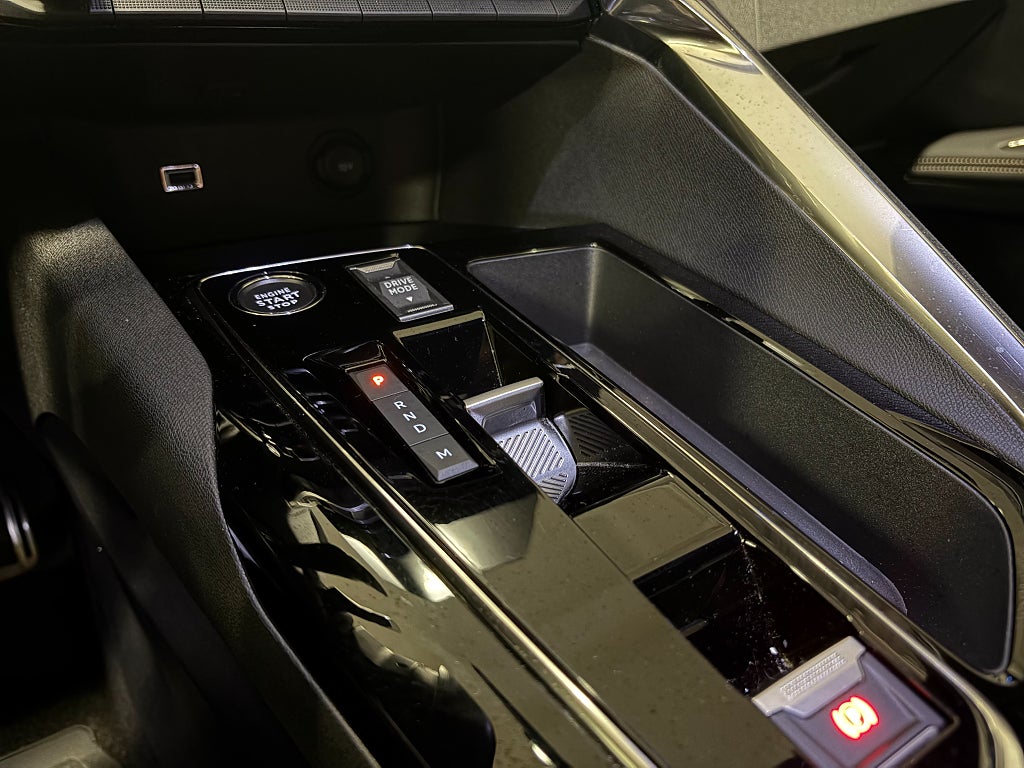 Car Image car-85783-9d0288af7a1841dc99b862e23c0f93f9