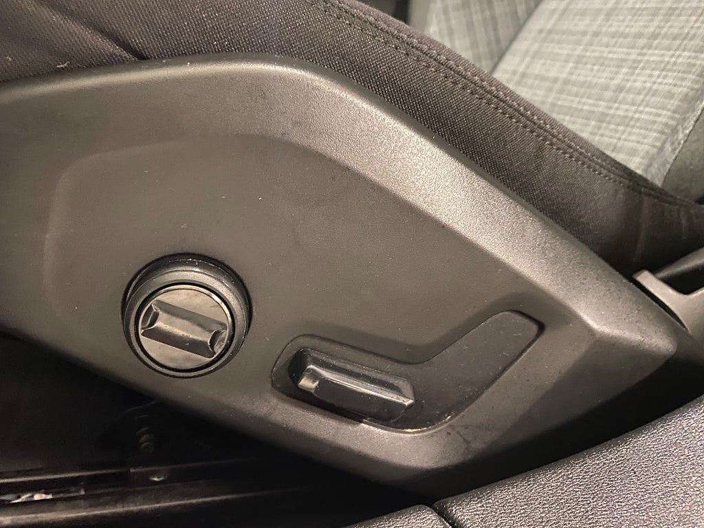 Car Image car-85803-852f42bce0e997b8e21908cd62904f23