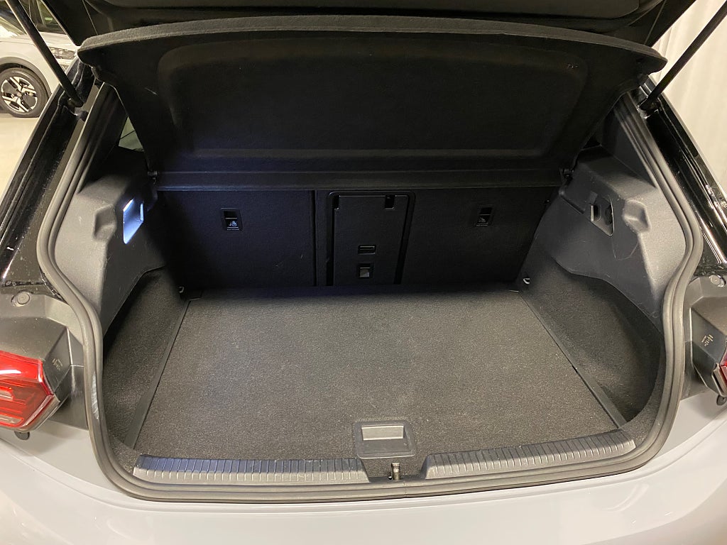 Car Image car-86014-36697680fe37eb80959b13d3fe9a7415