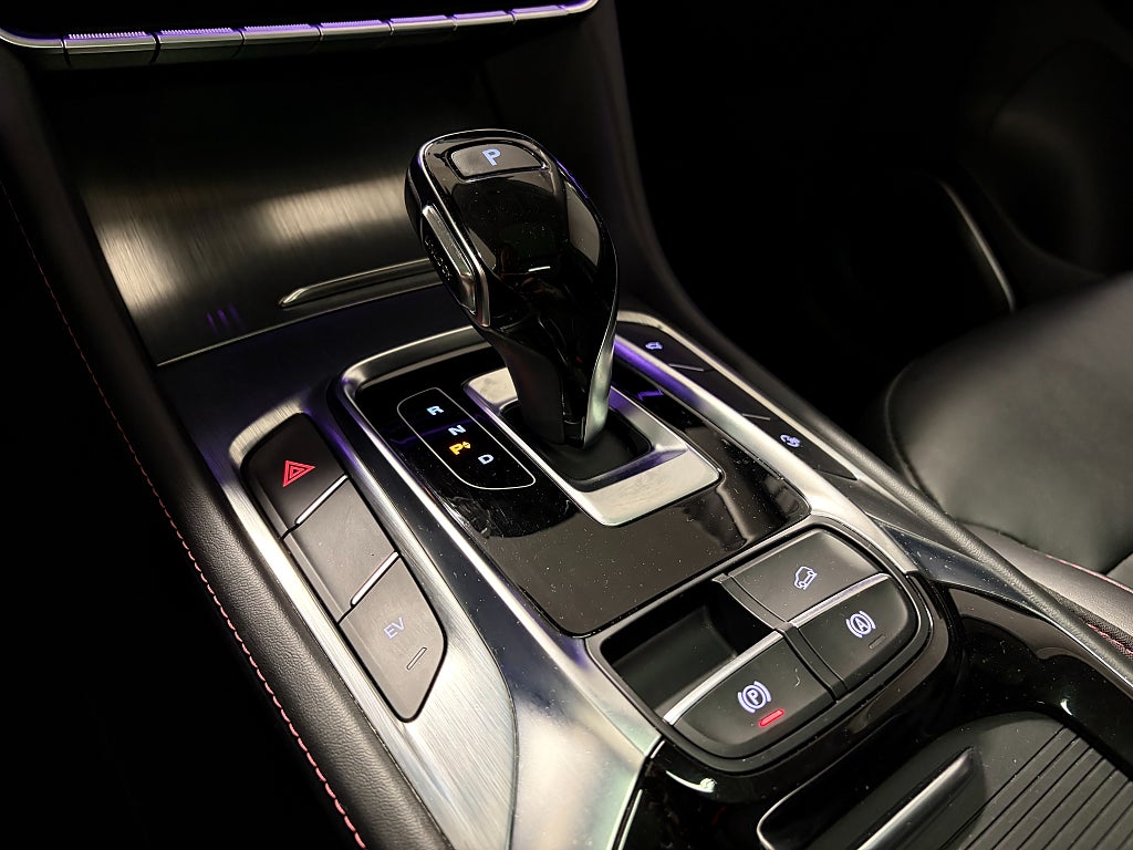 Car Image car-86051-b8c04247b8f77f2a4da405c651b7304b