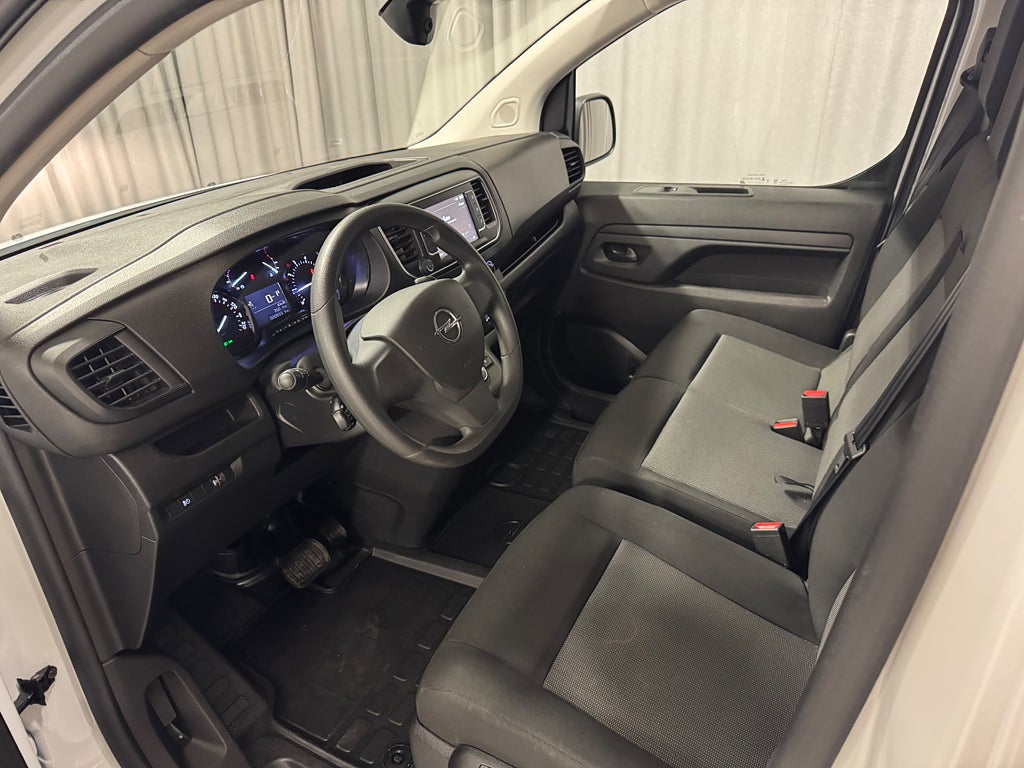 Car Image car-86155-031730a206cf01378f85a7b77ed9ae93