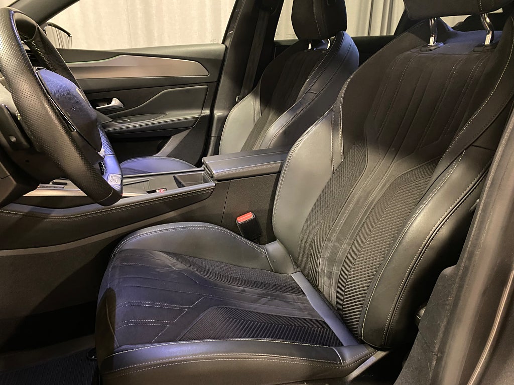 Car Image car-86167-a9413f915733951652542fd1fed3e614