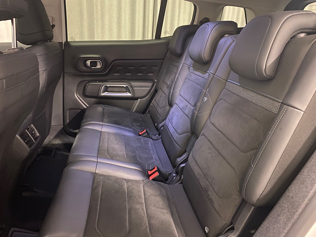 Car Image car-86203-79a67468bb812ea502d3ff7a7a708697