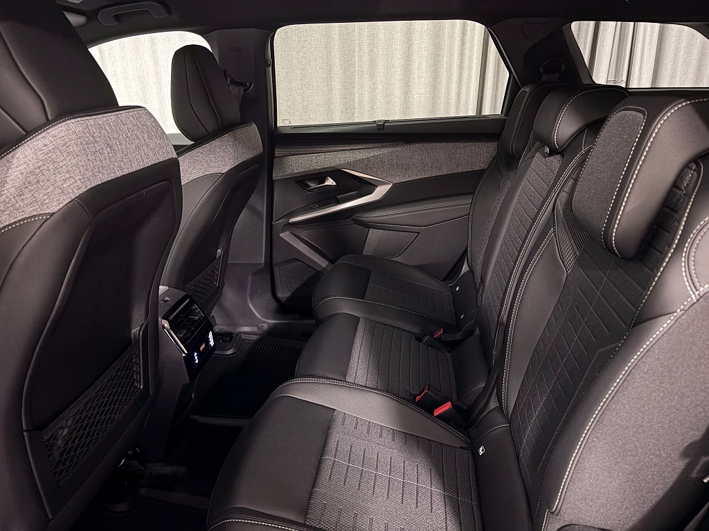 Car Image car-86261-340a0a4a4bc5f62a0838d4f09c95122e