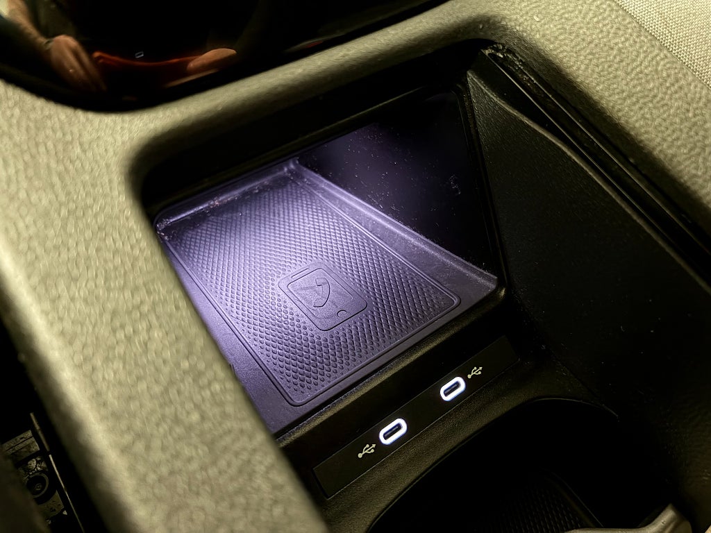 Car Image car-86291-6f9c86b18942d2d52237d32aa3dfd4a1