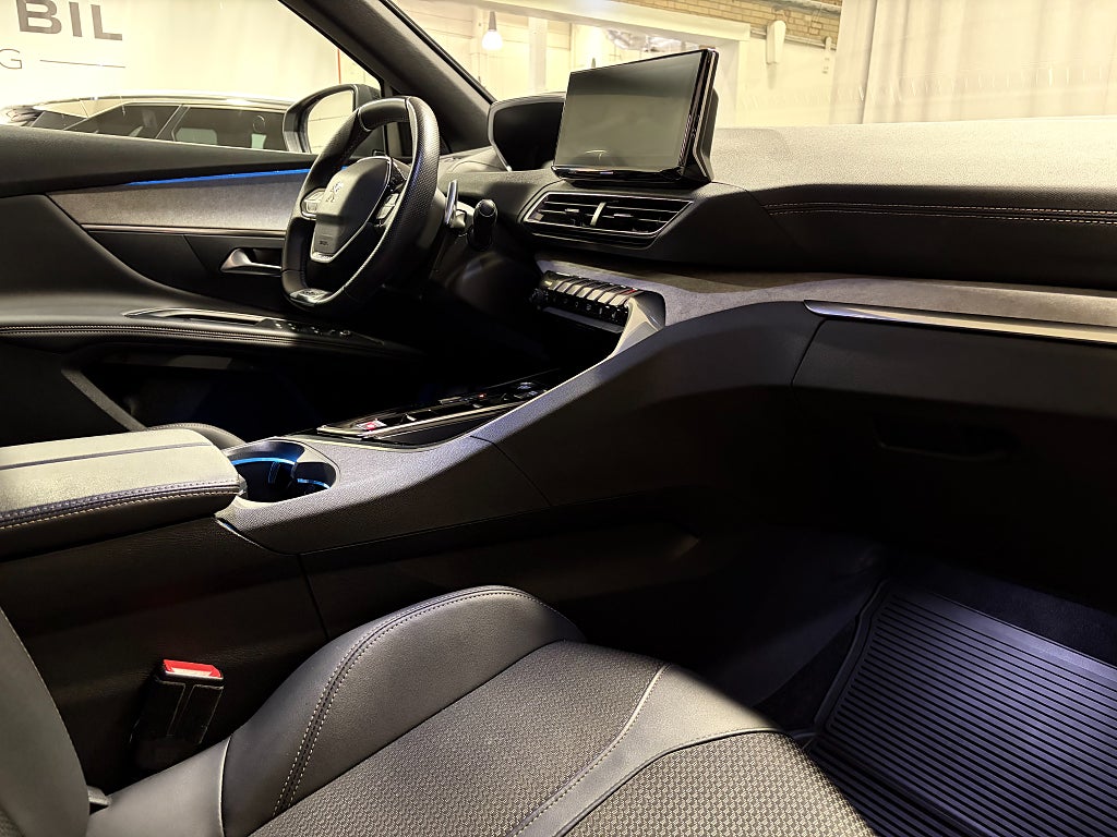 Car Image car-86560-c6afeaeb4d50e8ab7b096835eb77a41c
