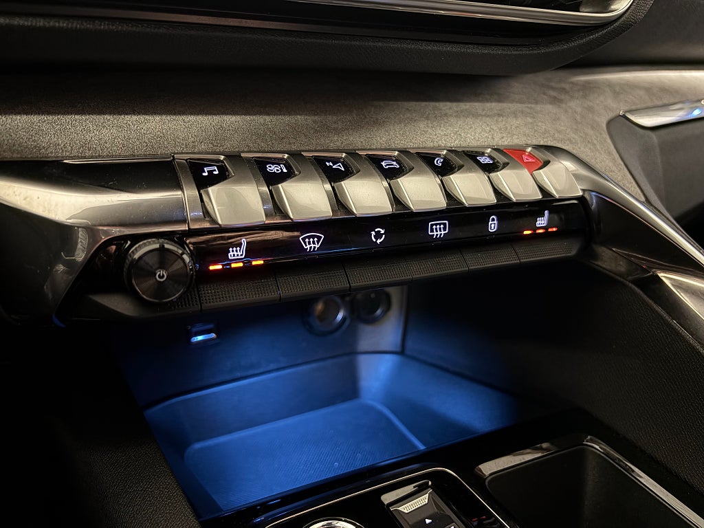 Car Image car-86830-9441af5231b8d1b6587d0b9c35f45e3c
